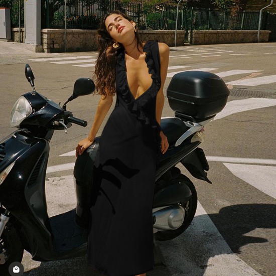 2025 European and American cross-border spring summer new style simple elegant fashionable plain-color low-neck bare-chest fitted dress for women wholesale Cross-border European and American 2024 Autumn Women's Net Scarf-Connected Back See-through Elegant