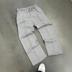 Factory direct wholesale of European and American style autumn-winter trendy brand retro graffiti print high street men's and women's fashionable sweatshirt