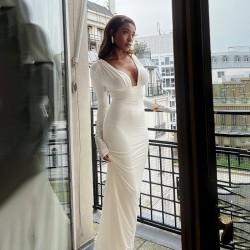 Wholesale of cross-border women's clothing for 2025, featuring a trendy and fashionable style, solid color, and figure-hugging design.